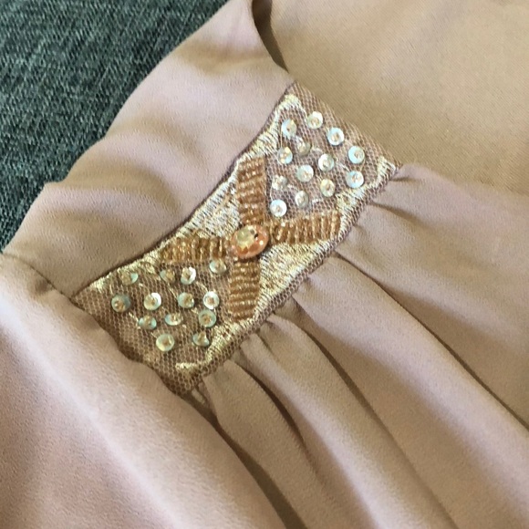 Doe & Rae -Flowy Blouse w/beading accent - Picture 2 of 5